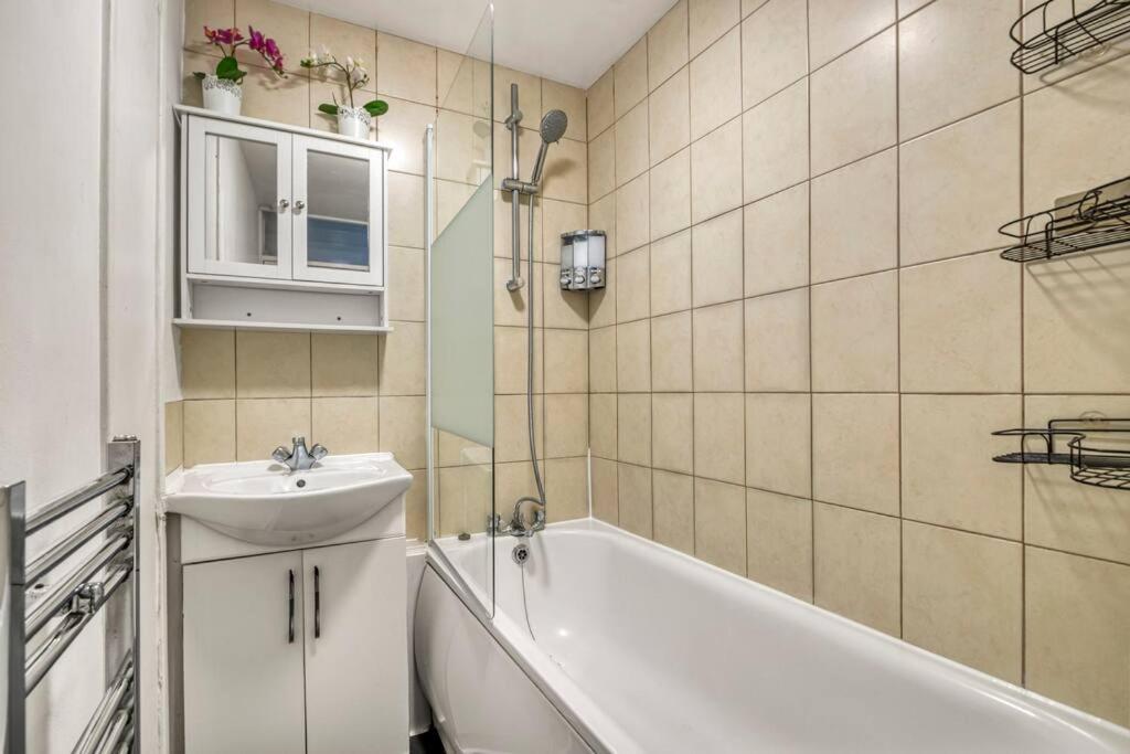 伦敦Peaceful 2-Bed South Bank公寓 外观 照片